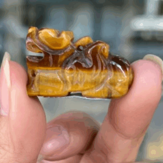 Tỳ hưu đá mắt mèo